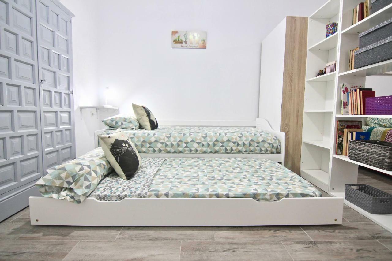 Апартаменты Apartamento La Bendicion De Manuela Кадис Экстерьер фото